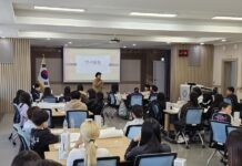 “학생이 학교를 바꾼다”…논산계룡 학생회연합 배움자리 운영